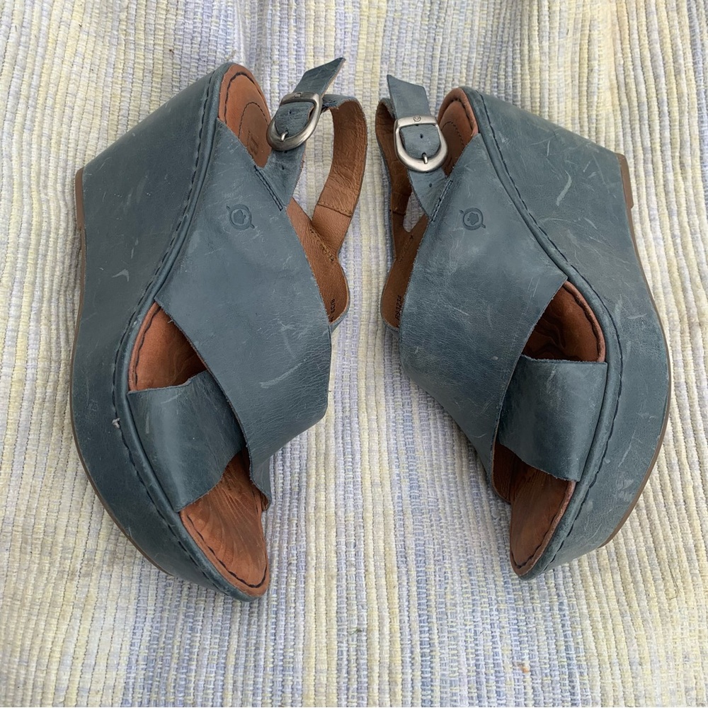 Born Emmy II Blue Leather Chunky Wedge Sandals Size 7